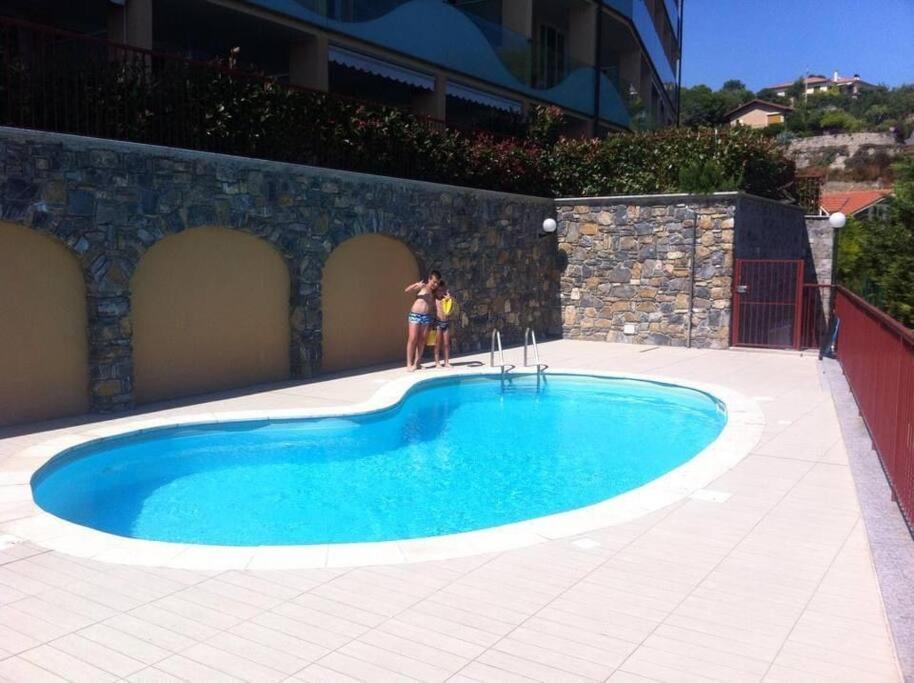 Casa Vacanze Luna 2 Vallecrosia Luaran gambar